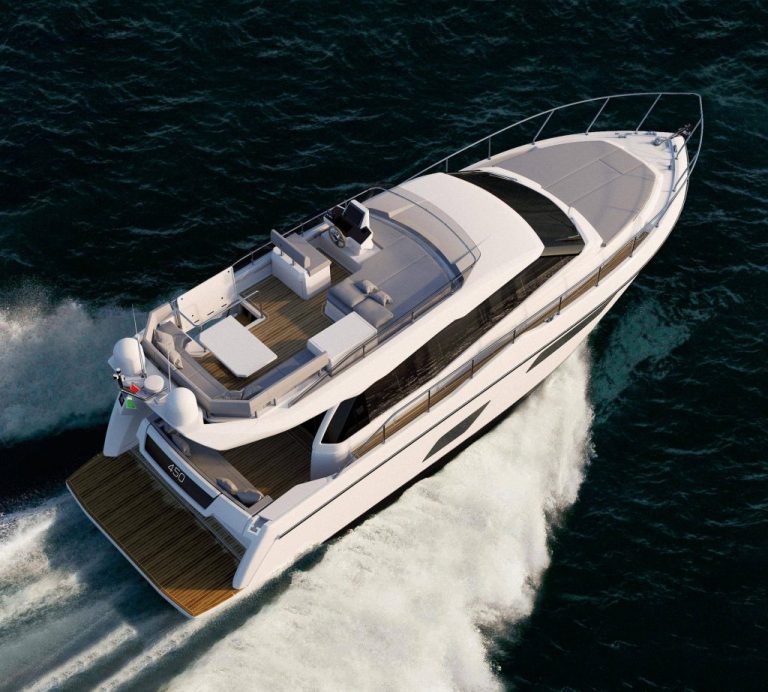 Ferretti Fly 450 top view