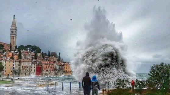 Mareggiata a Rovigno