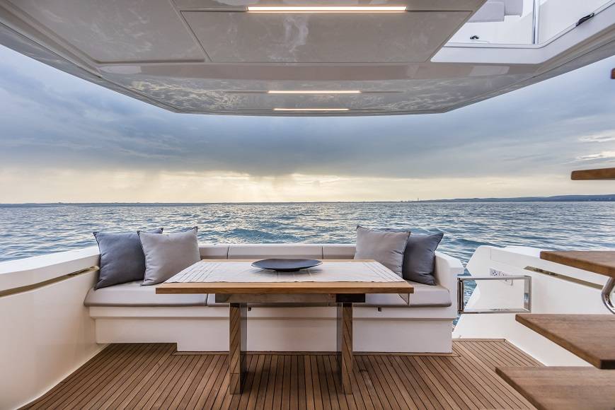 Ferretti Yachts 450 Pozzetto