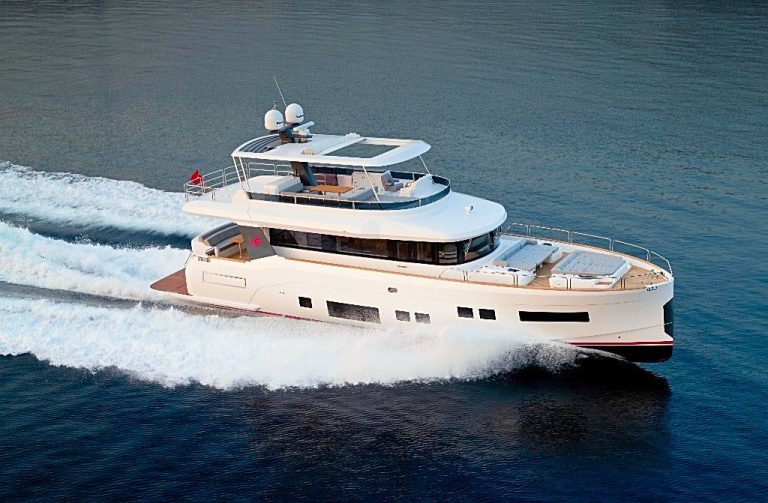 Sirena Marine 64 navigazione a