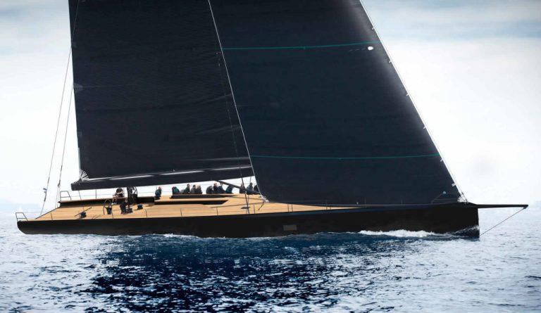 il maxi yacht Wally 93