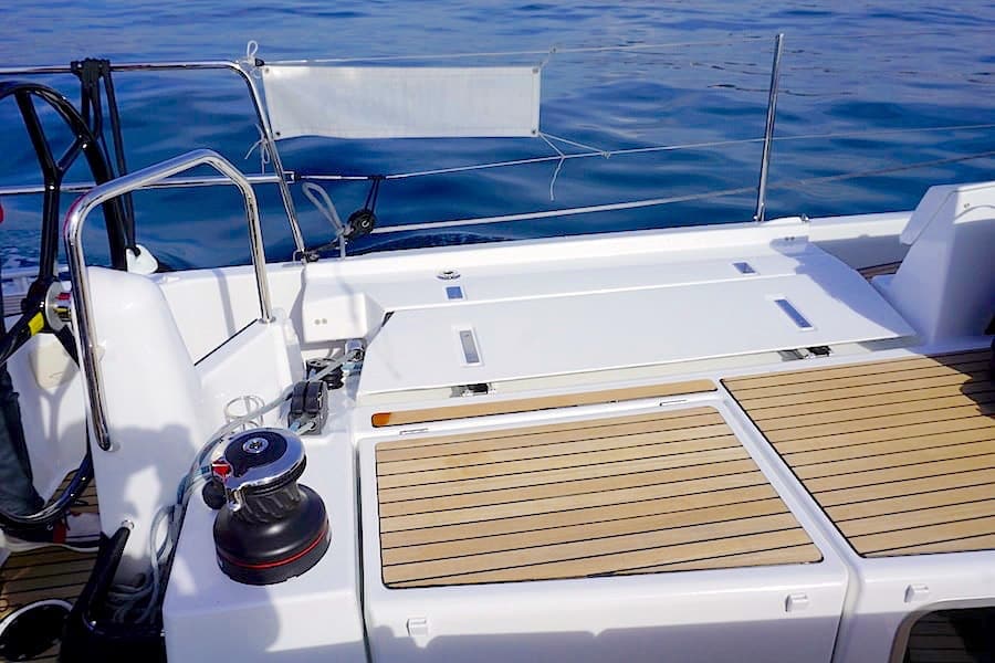 Jeanneau Sun Odyssey 490 coperta