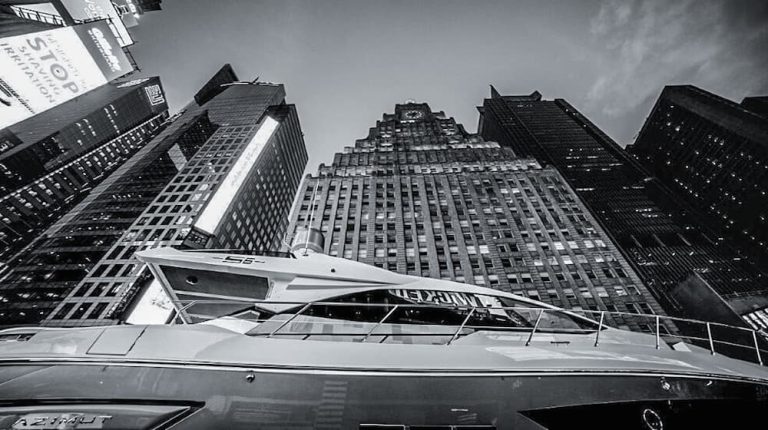 Azimut S6 Times Square