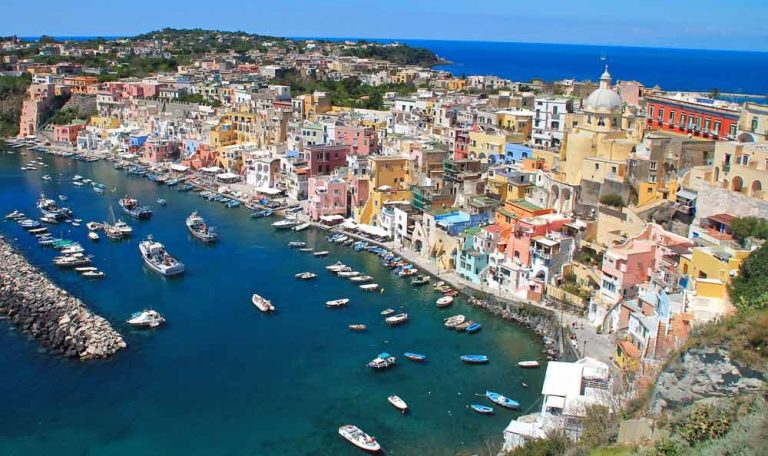 Procida borghi sul mare