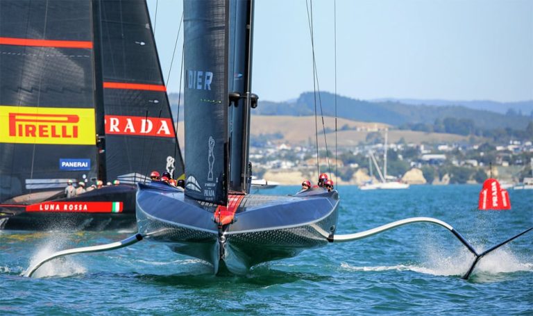 luna rossa 5