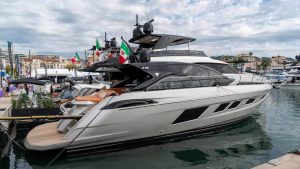 Filippetti Sport 55 Grey Version: la nuova ed accattivante versione è esposta al Cannes Yachting Festival 2022