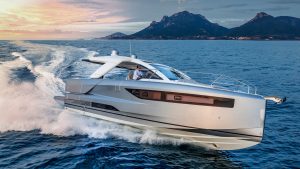 Jeanneau DB/43, prova in mare per la regina del design