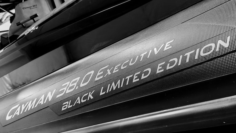 Cayman 38.0 Executive Black Limited Edition