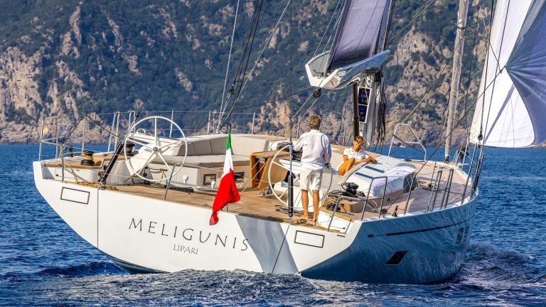 Grand Soleil 65 LC: prova in mare per una barca a vela fuori dal comune