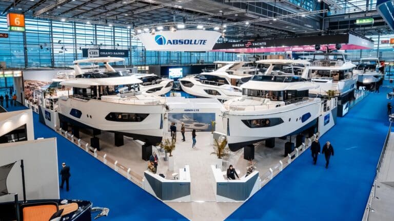 ABSOLUTE YACHTS BOOT 2025 foto