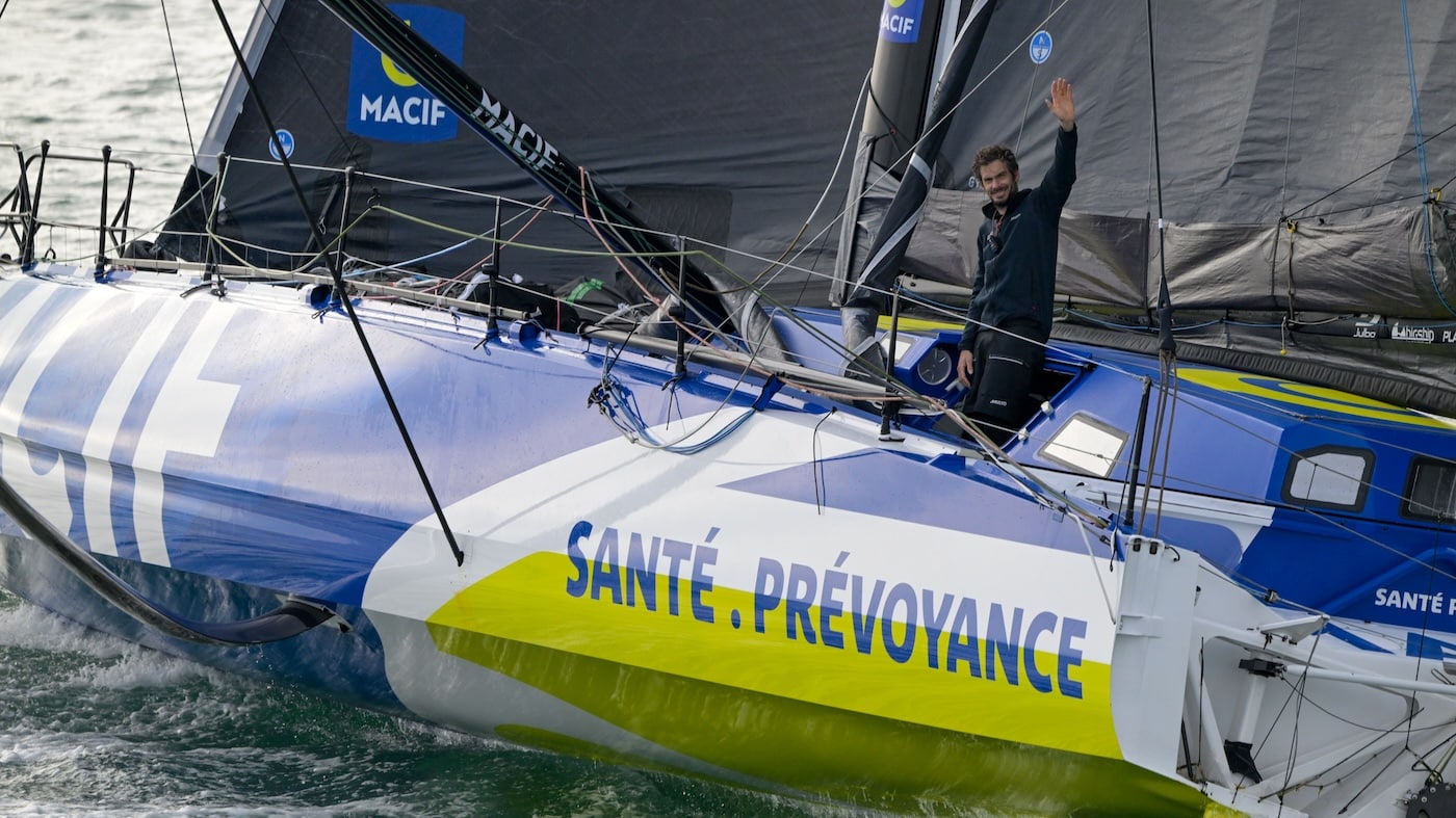 Charlie Dalin vince la Vendee Globe foto arrivo